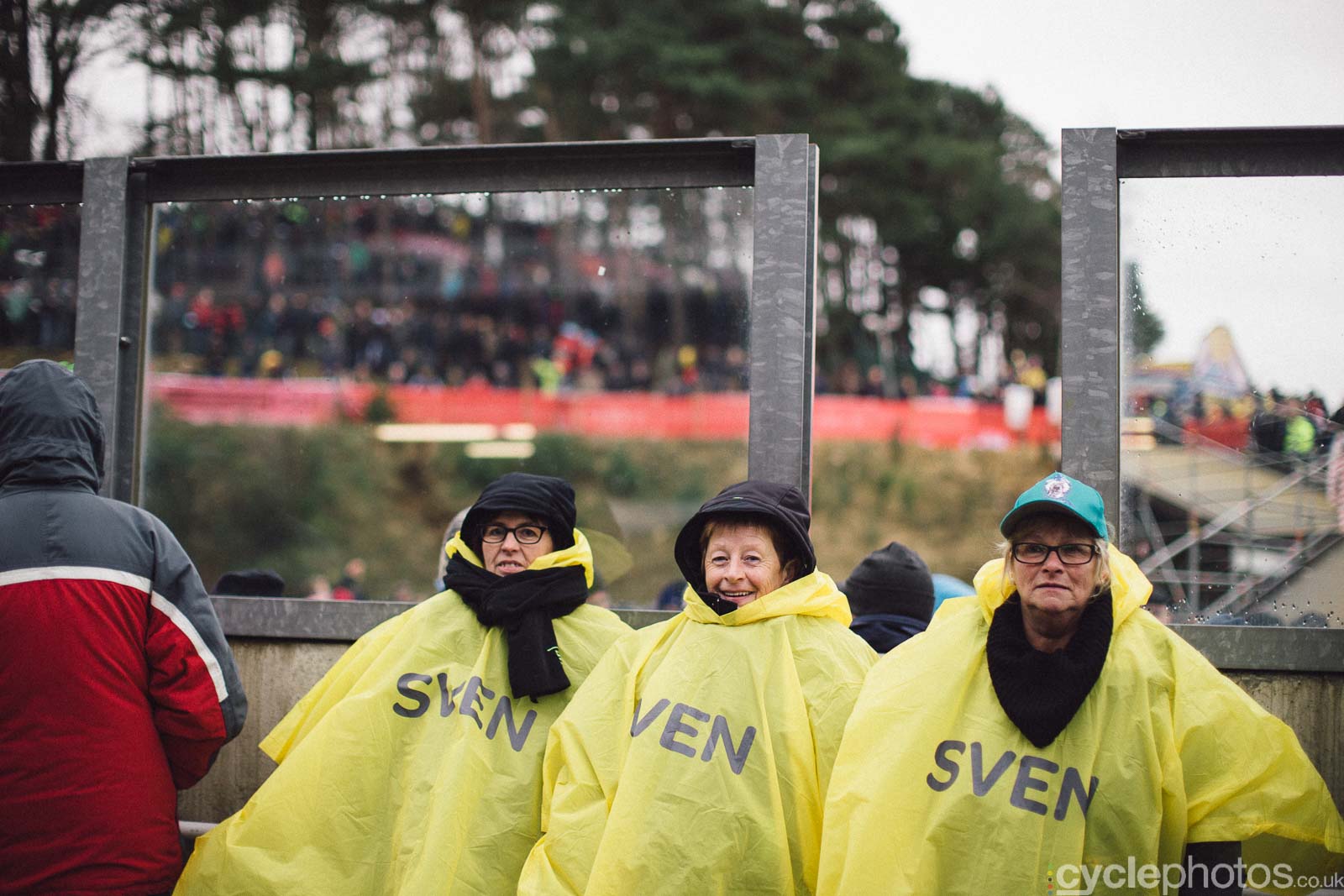 2016-cyclephotos-cyclocross-world-championships-zolder-142529-supporters