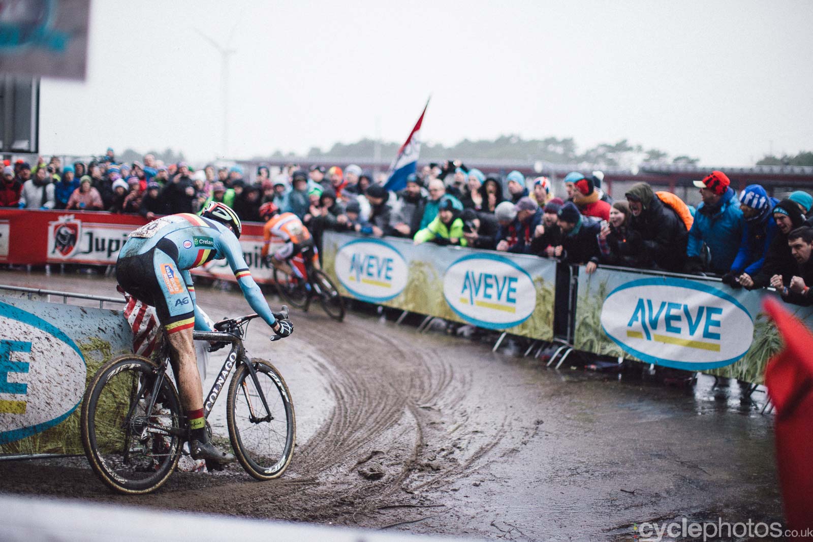 2016-cyclephotos-cyclocross-world-championships-zolder-155506-wout-van-aert